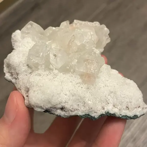 Apophyllite 110.7g AP15