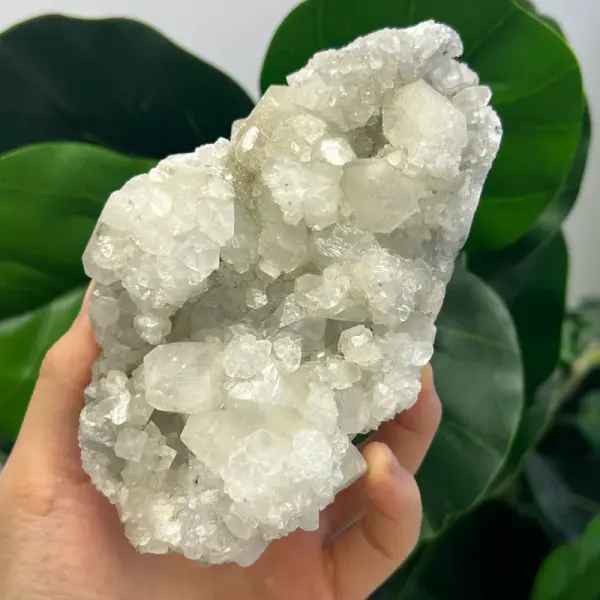 Apophyllite 418g AP1516